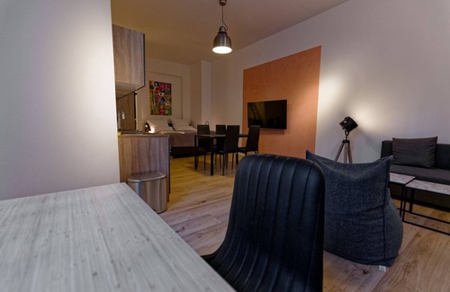 Friedrichshain Apartment | Apartment 2 near Warschauer Platz and Spree river