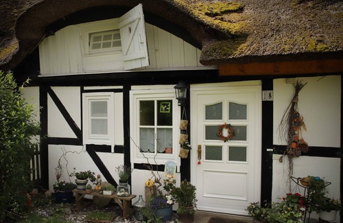 Fuhlendorf Apartment | Apartment 2 (OG) - Apartment in historic farmhouse