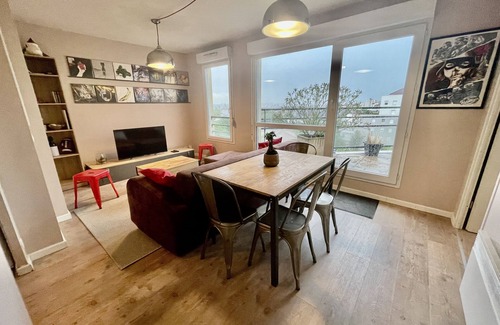 Maladiere Apartment | Apartment 2 people Toison d'Or district