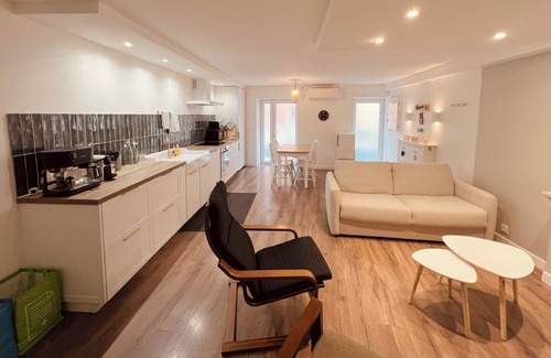 Port-Vendres Apartment | Apartment 2 steps from the port, shops and market. Ideal for families
