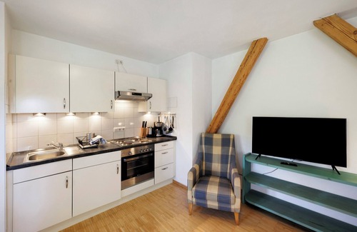 Seeshaupt Apartment | Apartment '2 Zimmer' with Private Terrace, Shared Garden and Wi-Fi