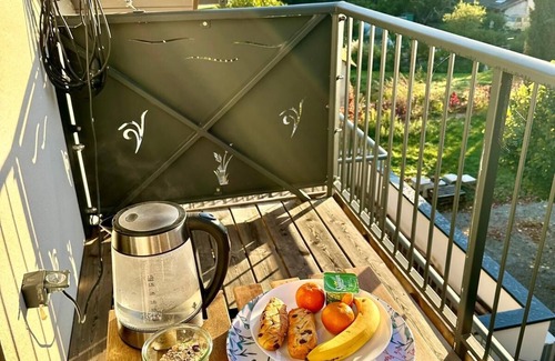 Conjux Apartment | Apartment 20 m from the beach, lake view, direct access