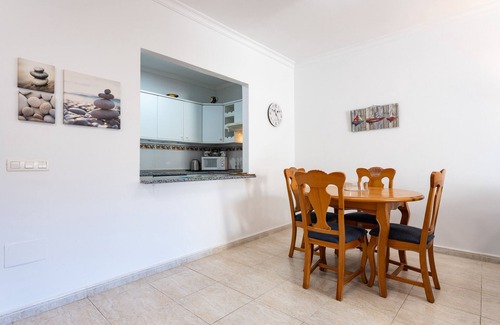 La Cala de Mijas Apartment | Apartment '234 Parque Playa La Cala' with Shared Pool, Wi-Fi and Air Conditioning