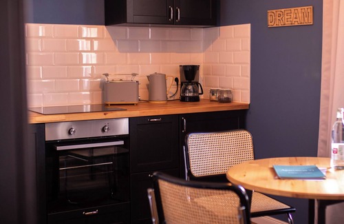 Coburg Apartment | Apartment 24
