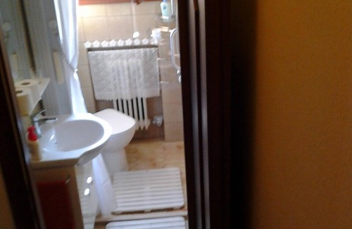 Noale Apartment | Apartment, 25 minutes from Venice, stress-free studio, garden and parking