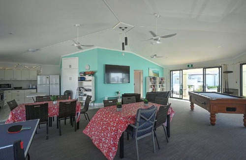 Old Bar House | Apartment 27@ The Meridian