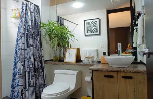 La Mariscal Apartment | Apartment - 2Bedrooms - QueenBed - Balcony - Parking - 7thFLOOR