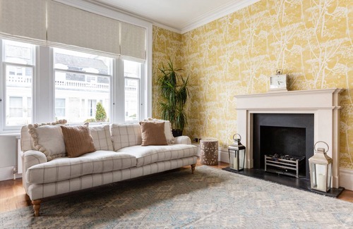 Royal Borough of Kensington and Chelsea Apartment | Apartment ∙ 3 bedrooms ∙ 5 guests