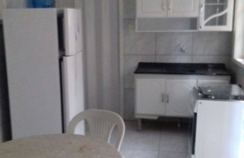Barra da Lagoa Apartment | Apartment 3, ground floor