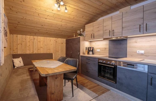 Itter Apartment | Apartment 3 - Talblick - Apartments Grünholz