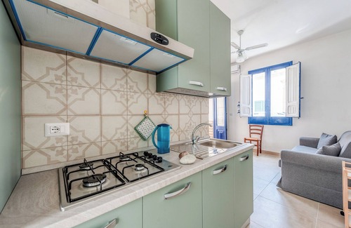 Torre San Gennaro Apartment | Apartment '3' with Private Terrace and Air Conditioning