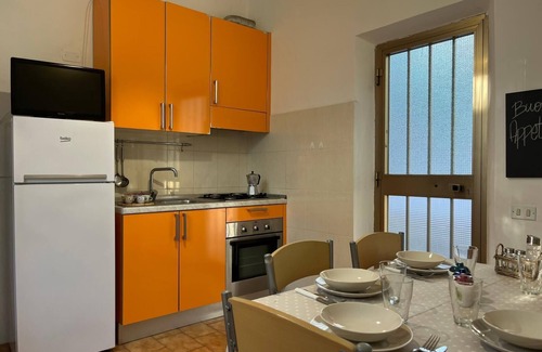 Castiglioncello Apartment | APARTMENT 300 METERS FROM THE SEA AND 700 METERS FROM THE STATION