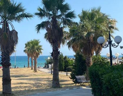Elenite House | Apartment 300m from private beach VILA ROMANA Royal Castle