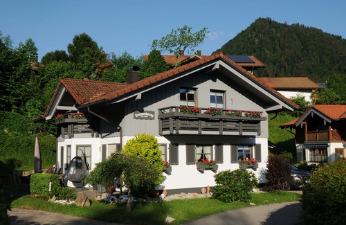Ruhpolding Apartment | Apartment 36 sqm, extendable to 76 sqm, balcony, 1 or 2 bedrooms, 1 living room
