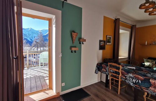 Crots Apartment | Apartment 36m2 with large balcony terrace - panoramic mountain view