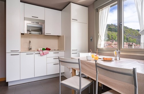 Cangas de Onis Apartment | Apartment '3ºd Apartamento 4 Adultos' with Balcony and Wi-Fi