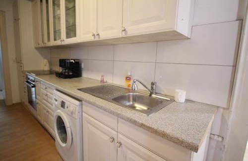 Grinzing Apartment | Apartment ∙ 4 bedrooms ∙ 13 guests