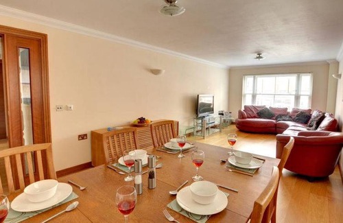 Broadstairs Apartment | Apartment ∙ 4 bedrooms ∙ 8 guests