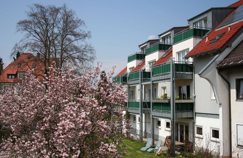 Hoyren Apartment | Apartment '4' with Lake View, Shared Terrace and Wi-Fi