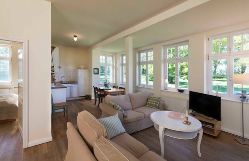 Grubnow Apartment | Apartment 4 for 4 people on the water - Gut Grubnow Rügen