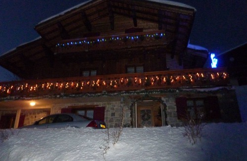 Feissons-sur-Salins House | APARTMENT 4 PEOPLE IN CHALET 4 STARS