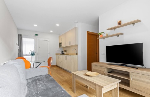 Llanes Apartment | Apartment '4 Jardin- Puerto Chico' with Mountain View and Private Garden