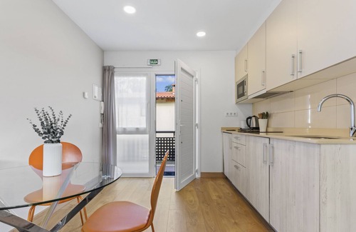 Llanes Apartment | Apartment '4 Jardin- Puerto Chico' with Mountain View and Private Garden