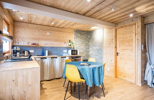 Jarrier Apartment | Apartment '4 Personnes' with Mountain View