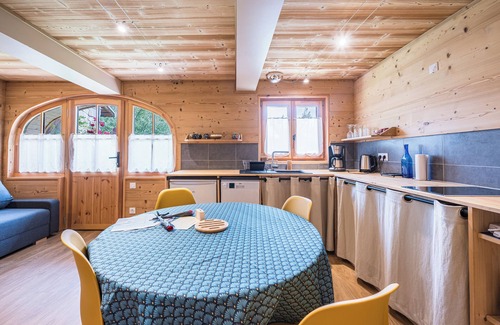 Jarrier Apartment | Apartment '4 Personnes' with Mountain View