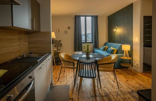 Chatel-Guyon Apartment | Apartment 4 persons air-conditioned 1 bedroom + sofa bed Puy de Cômes 203