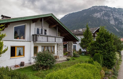 Grashof Apartment | Apartment 47sqm, balcony, kitchenette, 1 bedroom and 1 living-bedroom, WLAN