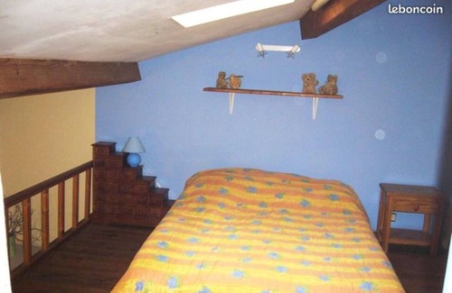 Nissan-lez-Enserune Apartment | Apartment 5 people center village