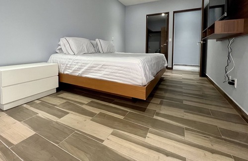 Bosques de las Lomas Apartment | Apartment 5 minutes away from Interlomas
