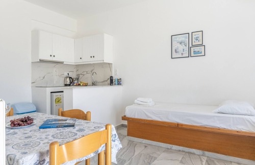 Ios Apartment | Apartment '5 Studio' with Sea View, Wi-Fi and Air Conditioning