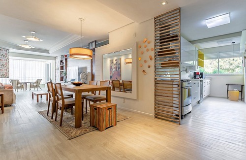 Jurere Internacional Apartment | Apartment 500m from P12 in Jurerê #JA25D