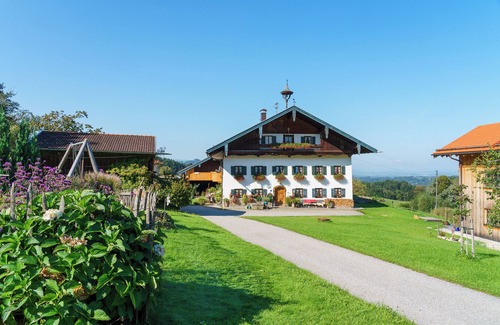 Frasdorf Apartment | Apartment 50m², 2nd floor, balcony, 1 bedroom, TV