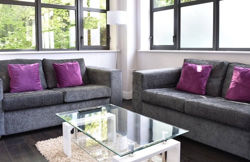 Watford Apartment | Apartment 7 - Stylish 1 Bedroom twin apartment - Watford, with transport links to Central London