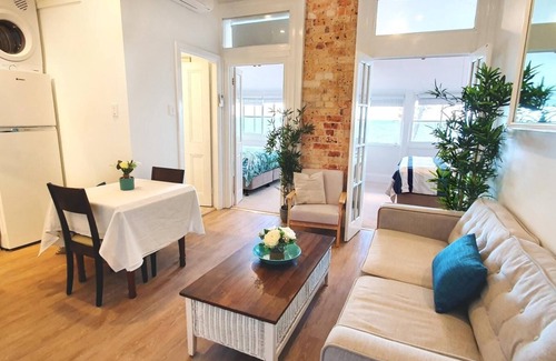 Narrabeen Apartment | Apartment 7 - The Coachhouse