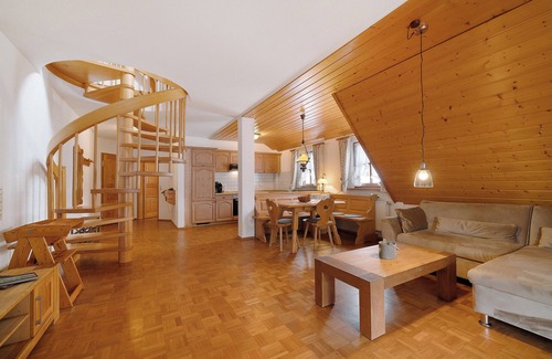Ehlenbogen Apartment | Apartment '8 - Flößerstuben' with Mountain View, Shared Terrace and Wi-Fi