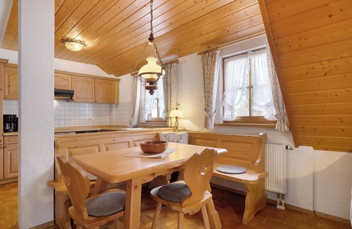 Ehlenbogen Apartment | Apartment '8 - Flößerstuben' with Mountain View, Shared Terrace and Wi-Fi