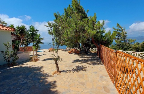 Koumeika House | Apartment 800m From Koumeika, Samos