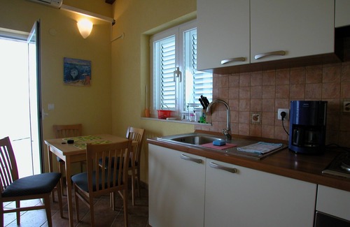 Lukovo Apartment | Apartment a 45sqm, unobstructed sea view, about 150m to the sea