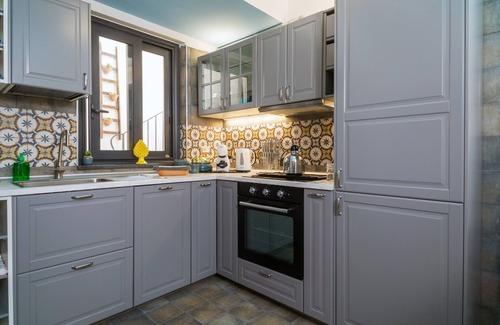 Fiumefreddo di Sicilia Apartment | Apartment 'A Ugghia- I Mori' with Shared Garden, Wi-Fi and Air Conditioning