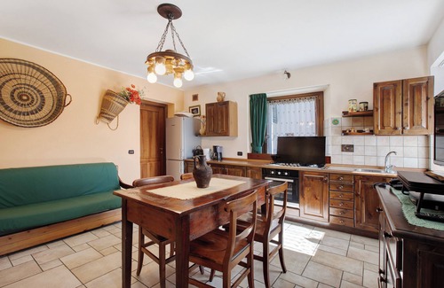 Saint-Pierre Apartment | Apartment 'A7' with Mountain View, Private Terrace and Wi-Fi