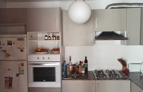 Altafulla Apartment | Apartment 'Acogedor Piso En El Casco Antiguo' with Wi-Fi and Air Conditioning