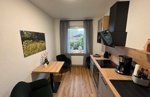 Edewecht Apartment | Apartment 'Ahlers' with Shared Terrace, Private Garden and Wi-Fi