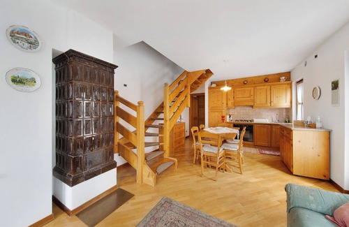 Vodo Cadore Apartment | Apartment 'Al Pelmo A Vinigo' with Mountain View, Private Terrace and Wi-Fi