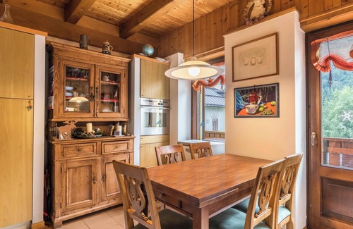 Ossana Apartment | Apartment “Albachiara 2” with Mountain Views, Private Sauna & WiFi
