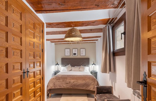Algarra Apartment | Apartment 'Algarra Rural 1' with Private Terrace and Wi-Fi