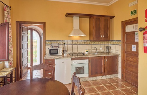 Valsequillo Apartment | Apartment 'Alheli' with Balcony, Wi-Fi and Air Conditioning